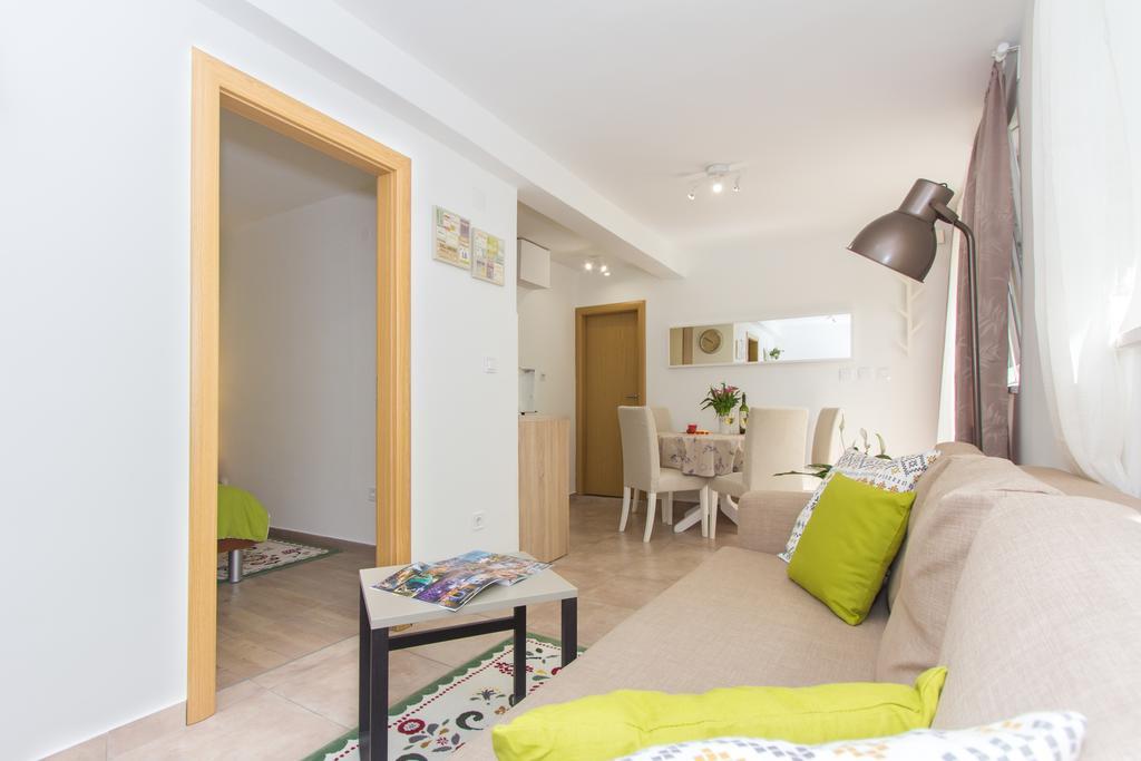 Apartment Shiny Love Split Exteriér fotografie